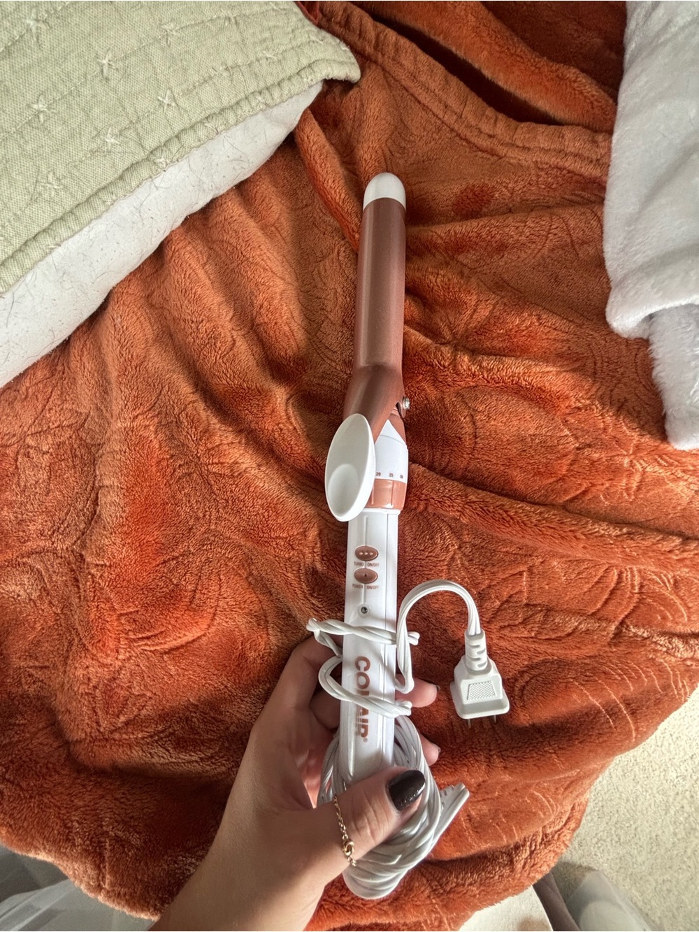Rose Gold Conair Curling Wand